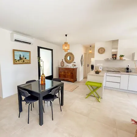 Lägenhet Joli T2 Avec Terrasse A