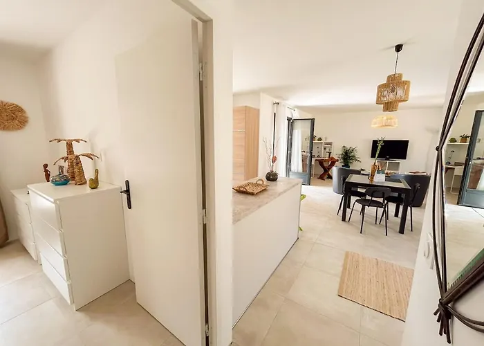 Joli T2 Avec Terrasse A *