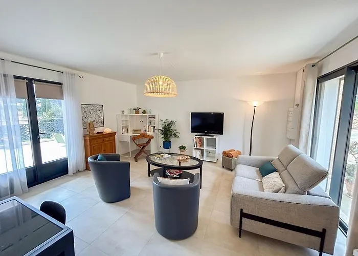 Joli T2 Avec Terrasse A Apartament Bandol