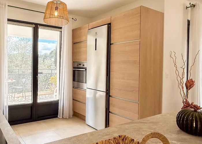 Joli T2 Avec Terrasse A Apartament